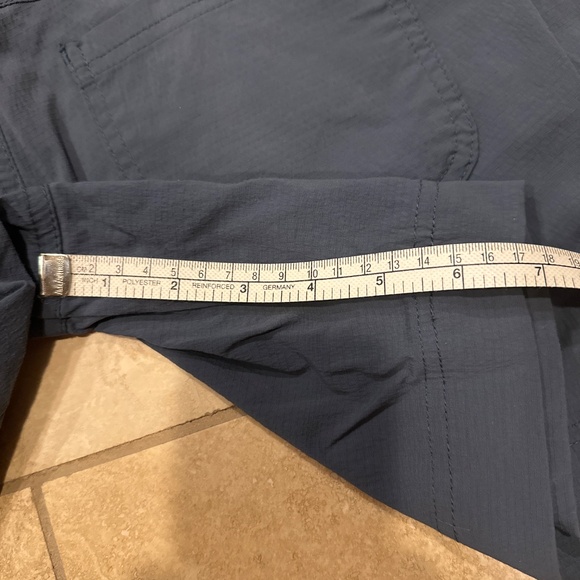 Prana shorts - Picture 4 of 4